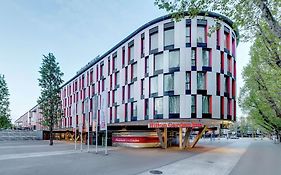 Hilton Garden Inn Stuttgart Neckarpark Exterior photo